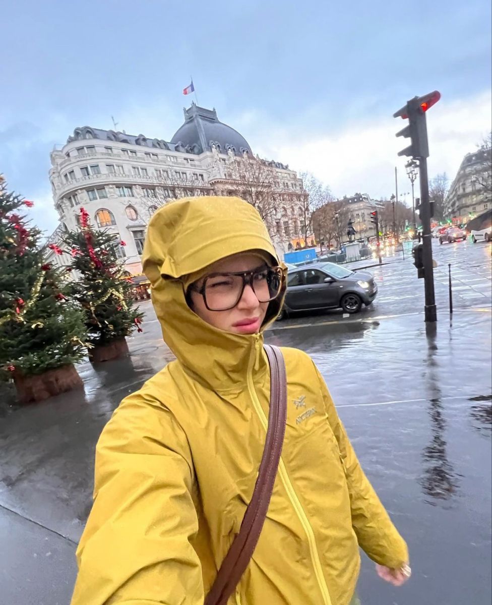 Candid Pose Idea