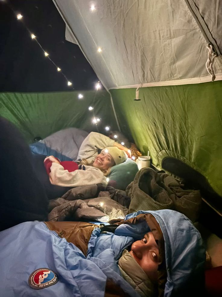 travel pose idea